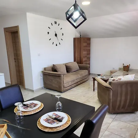 Διαμέρισμα Gold Lux Surčin